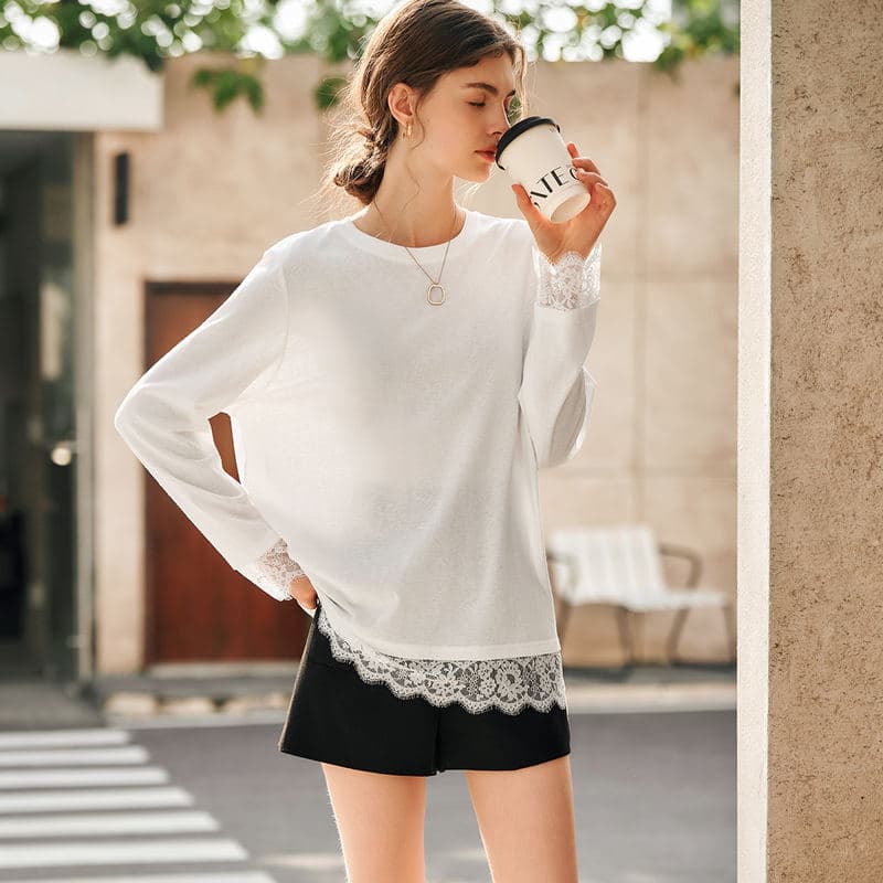 Белая хлопковая футболка OLrain с кружевом