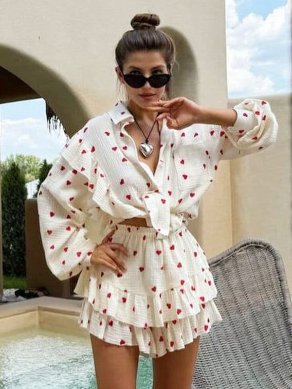 Женские шорты Bornladies принт Love