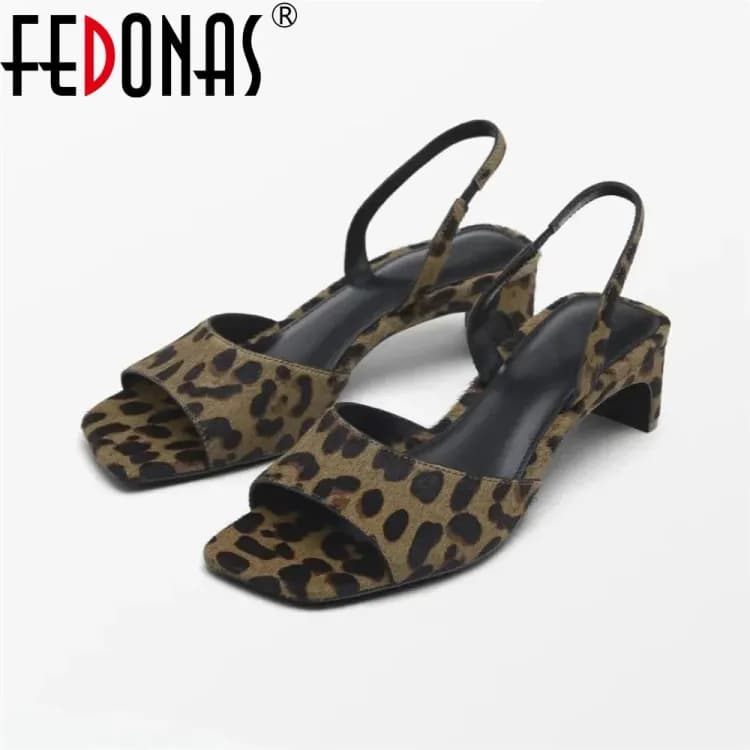 Женские сандалии FEDONAS леопард каблук