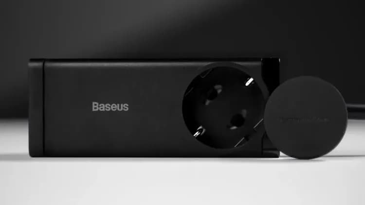 Настольное зарядное устройство Baseus 140W