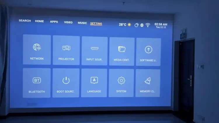 Проектор Touyinger Q11 вид спереди