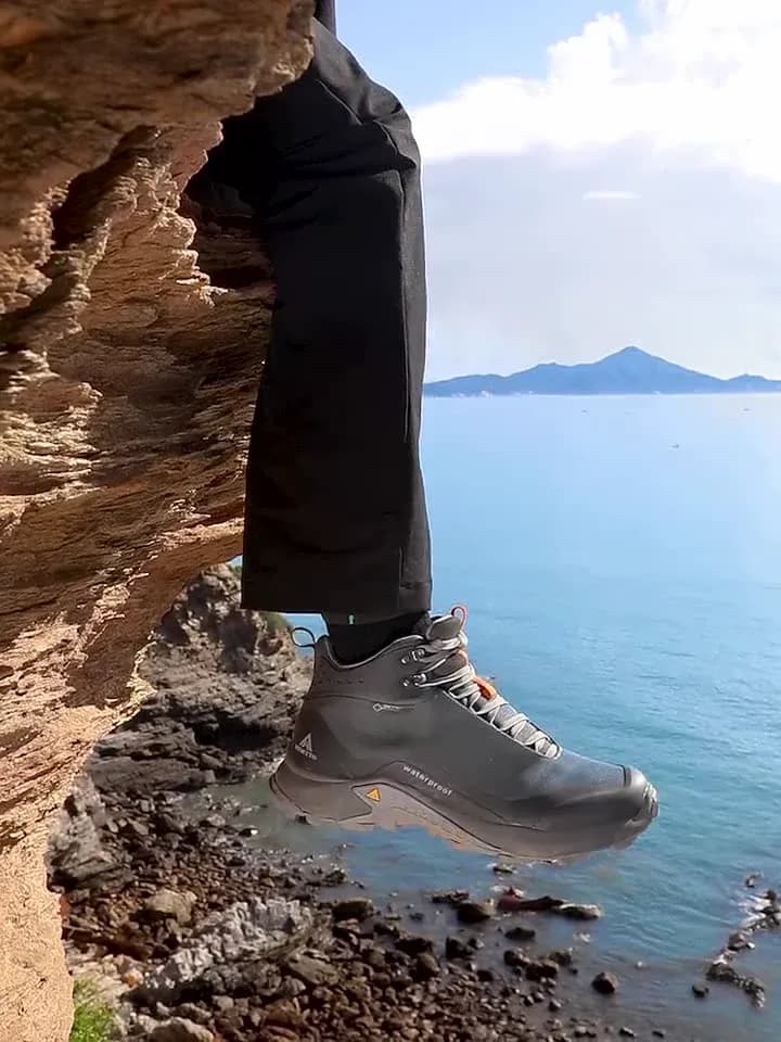 Мужские походные ботинки HUMTTO вид сбоку